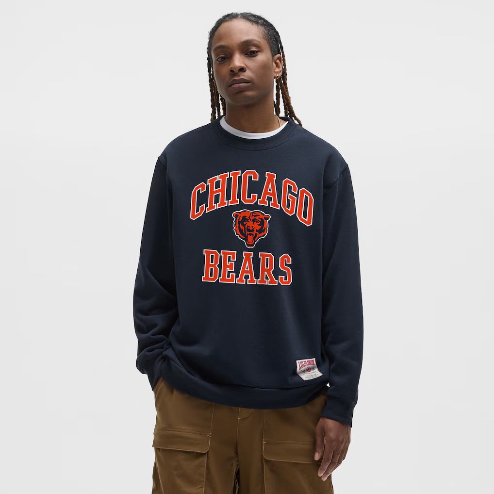 Men 2026 NFL Chicago Bears black round-neck sweatshirt style 01->chicago bears->NFL Jersey